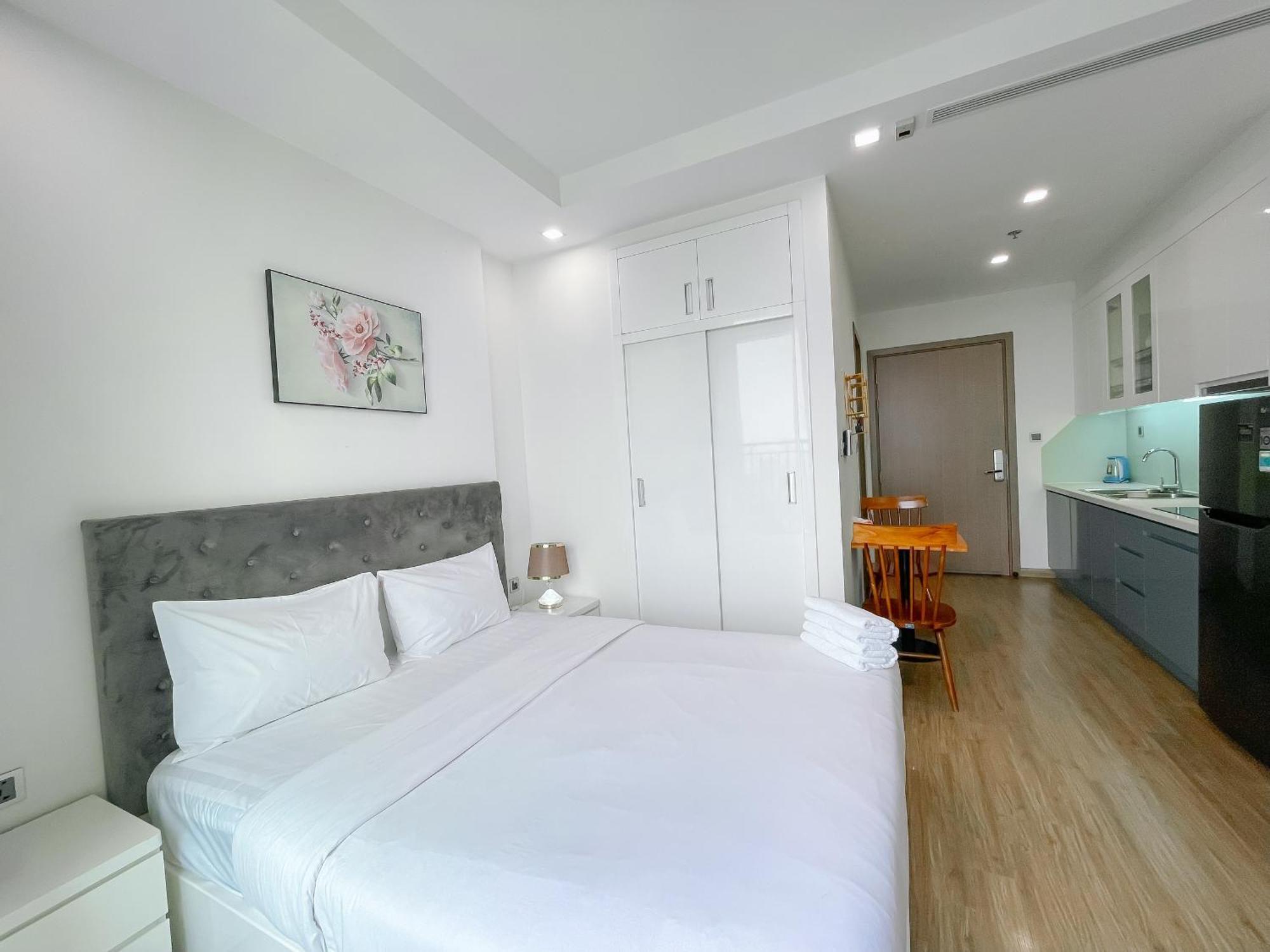 Rosee House -Luxury Apartment In Vinhomes Greenbay Hanoi Eksteriør billede